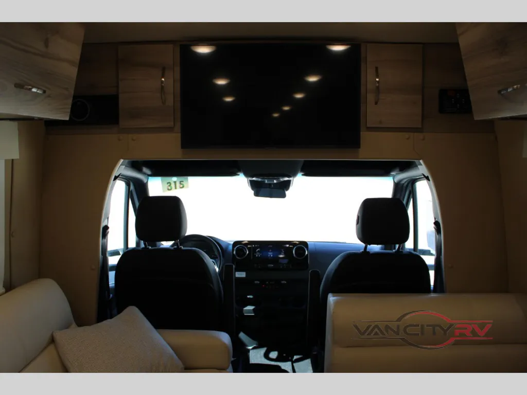 2024 Chinook RV Summit SS, Photos photo 11