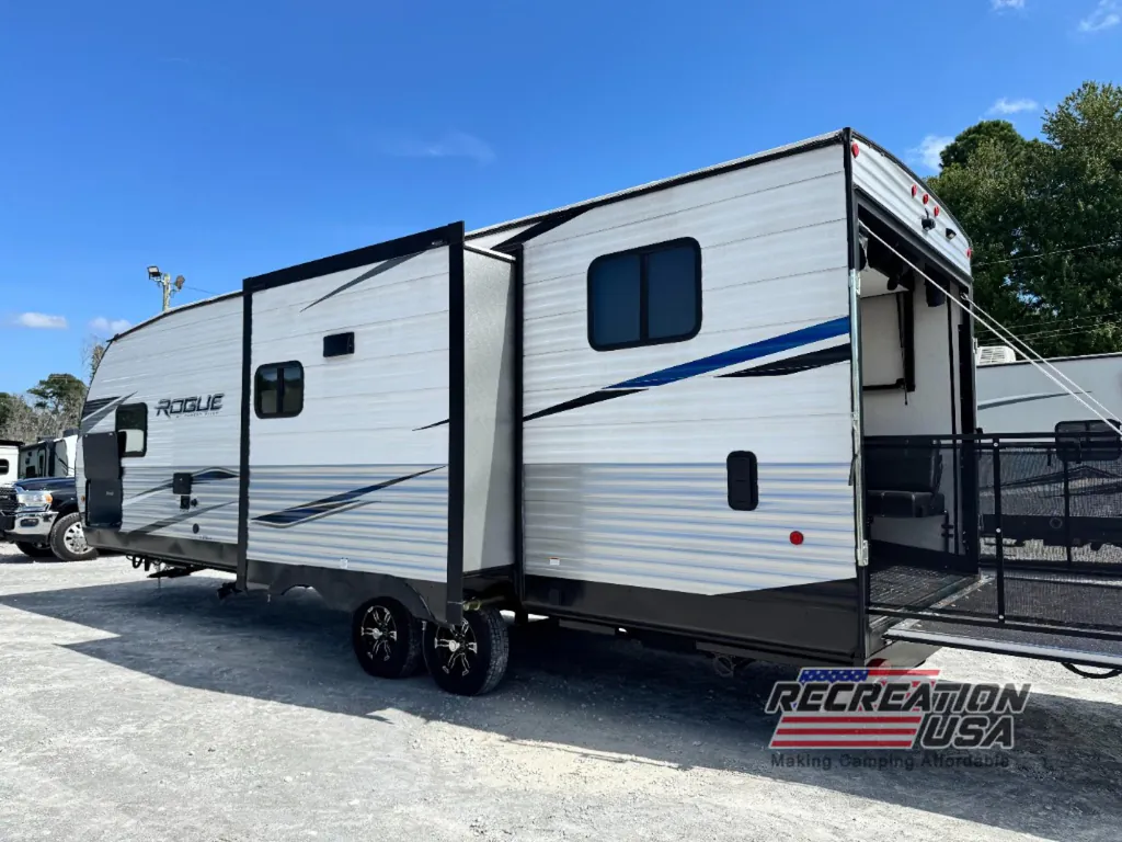 2022 Forest River Vengeance Rogue 26V, Photos photo 4
