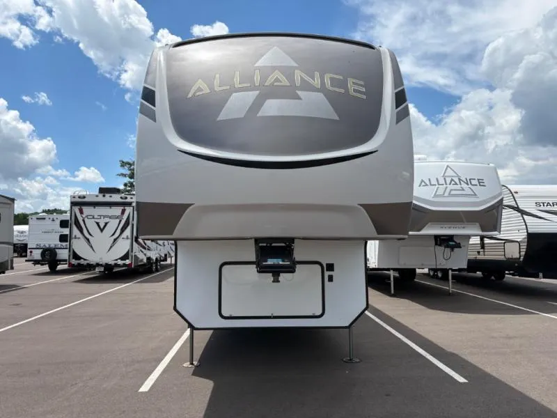 2021 Alliance RV Paradigm 365RD - Photo 3