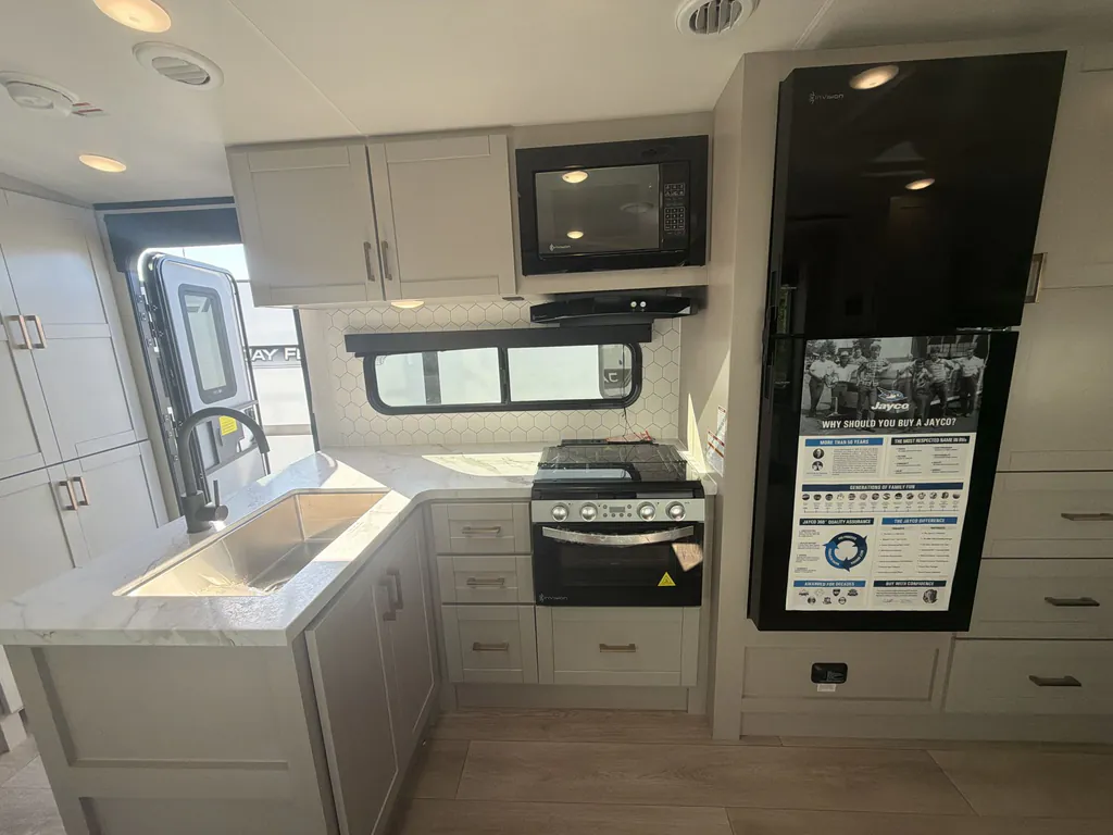 2027 Jayco Jay Feather 29BHB, Photos photo 4