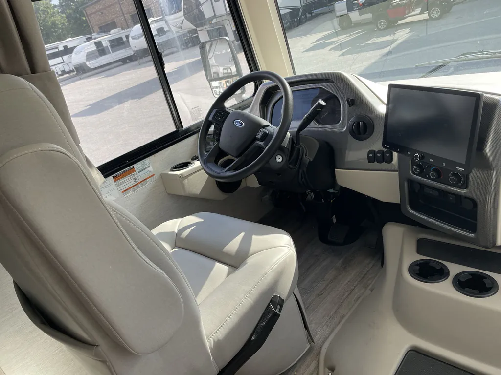 2026 Thor Motor Coach Freedom Traveler A29, Photos photo 10