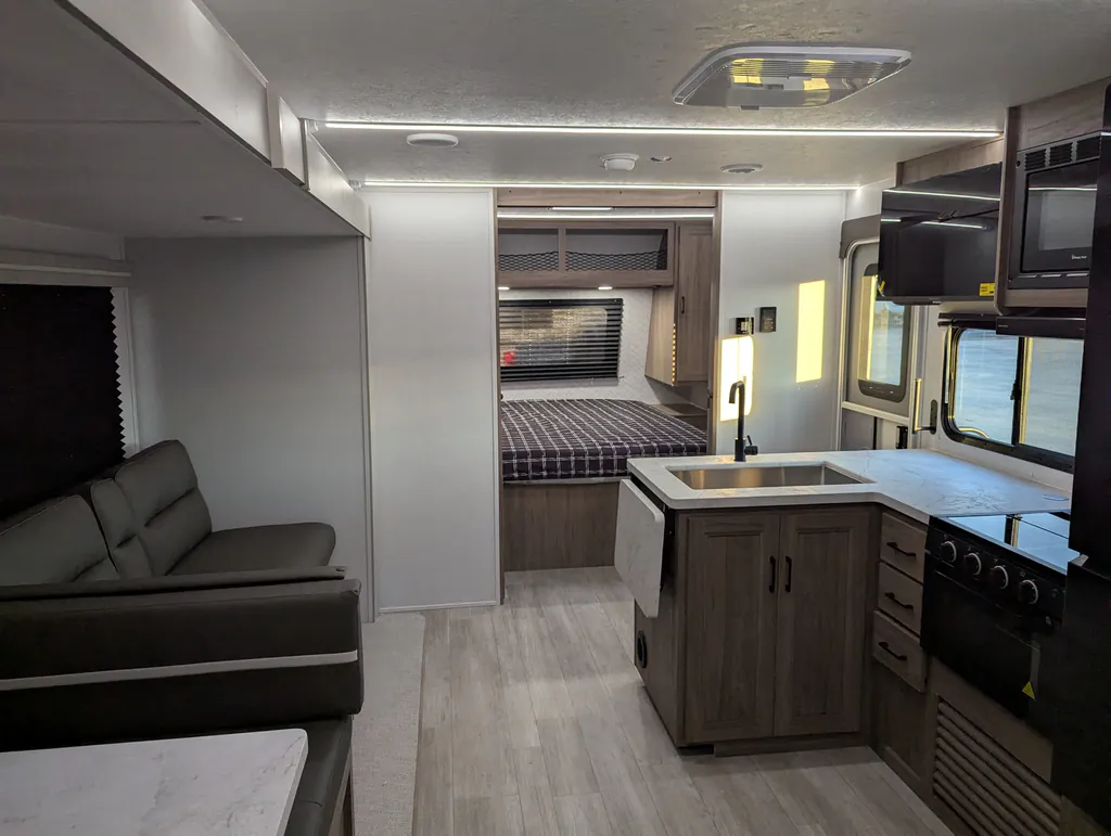 2026 Coachmen Freedom Express Select 30SE, Photos photo 67