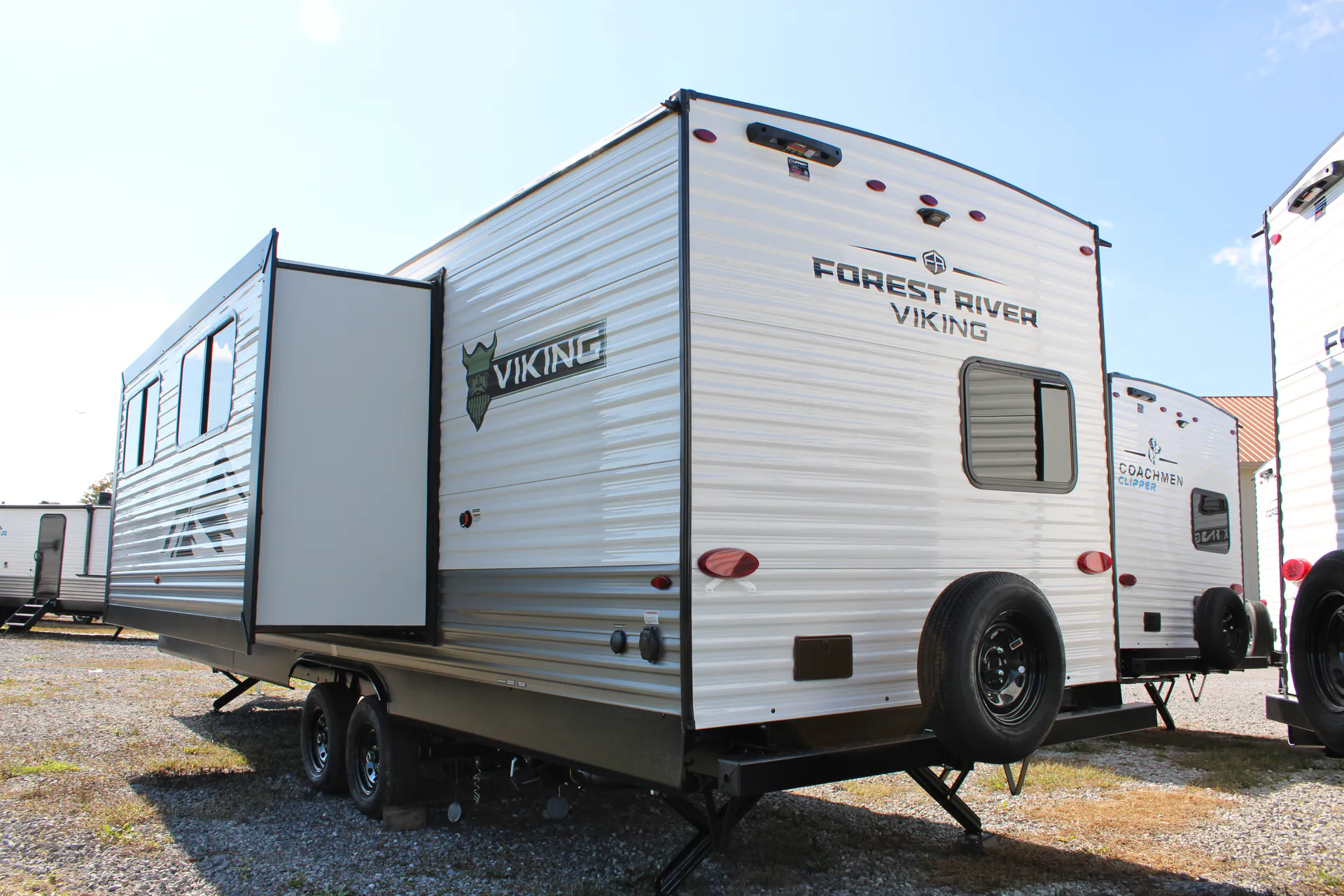 2026 Forest River Viking 262DBS - Photo 4