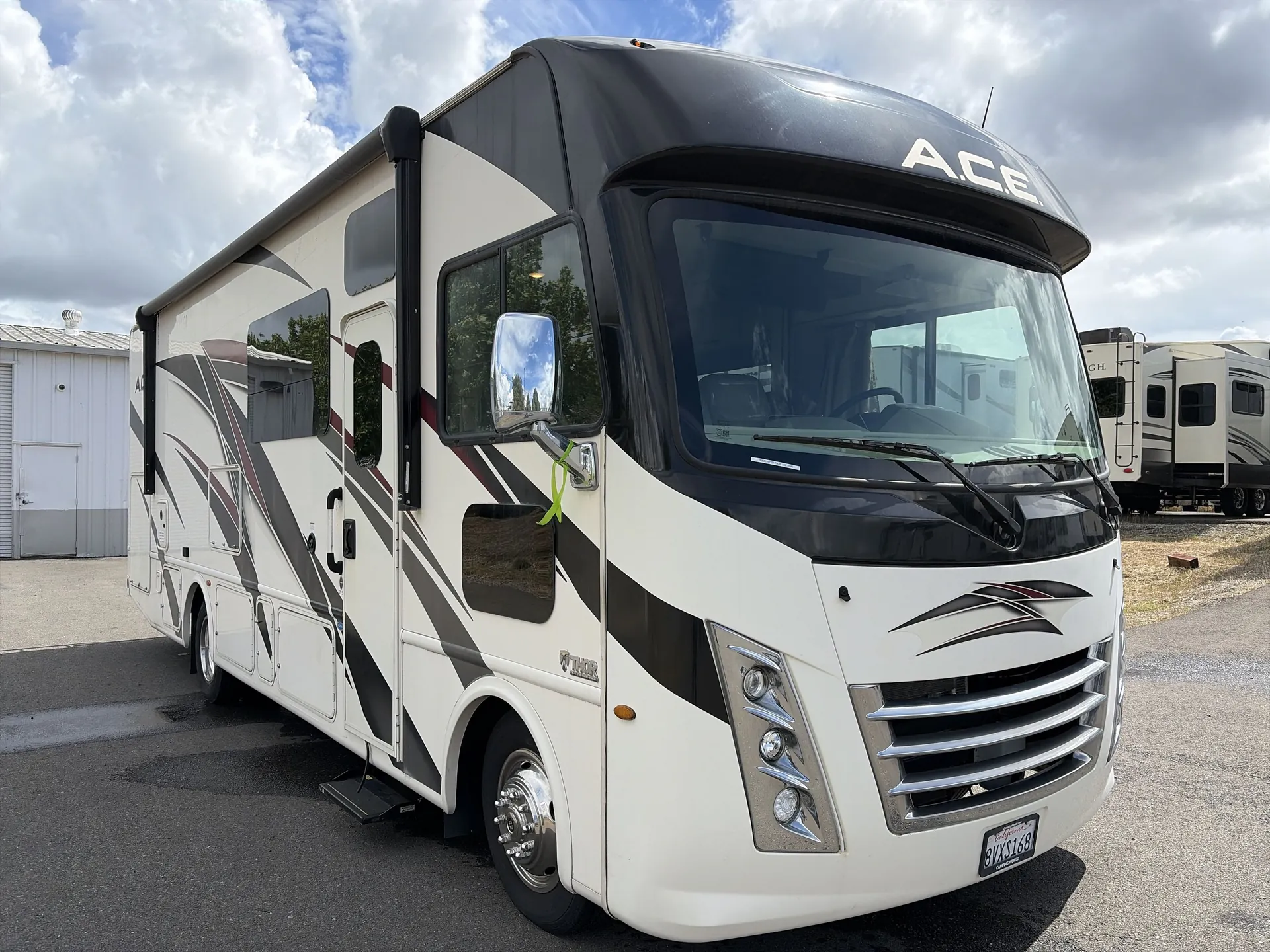 2021 Thor Motor Coach A.C.E 29.5 - Photo 2