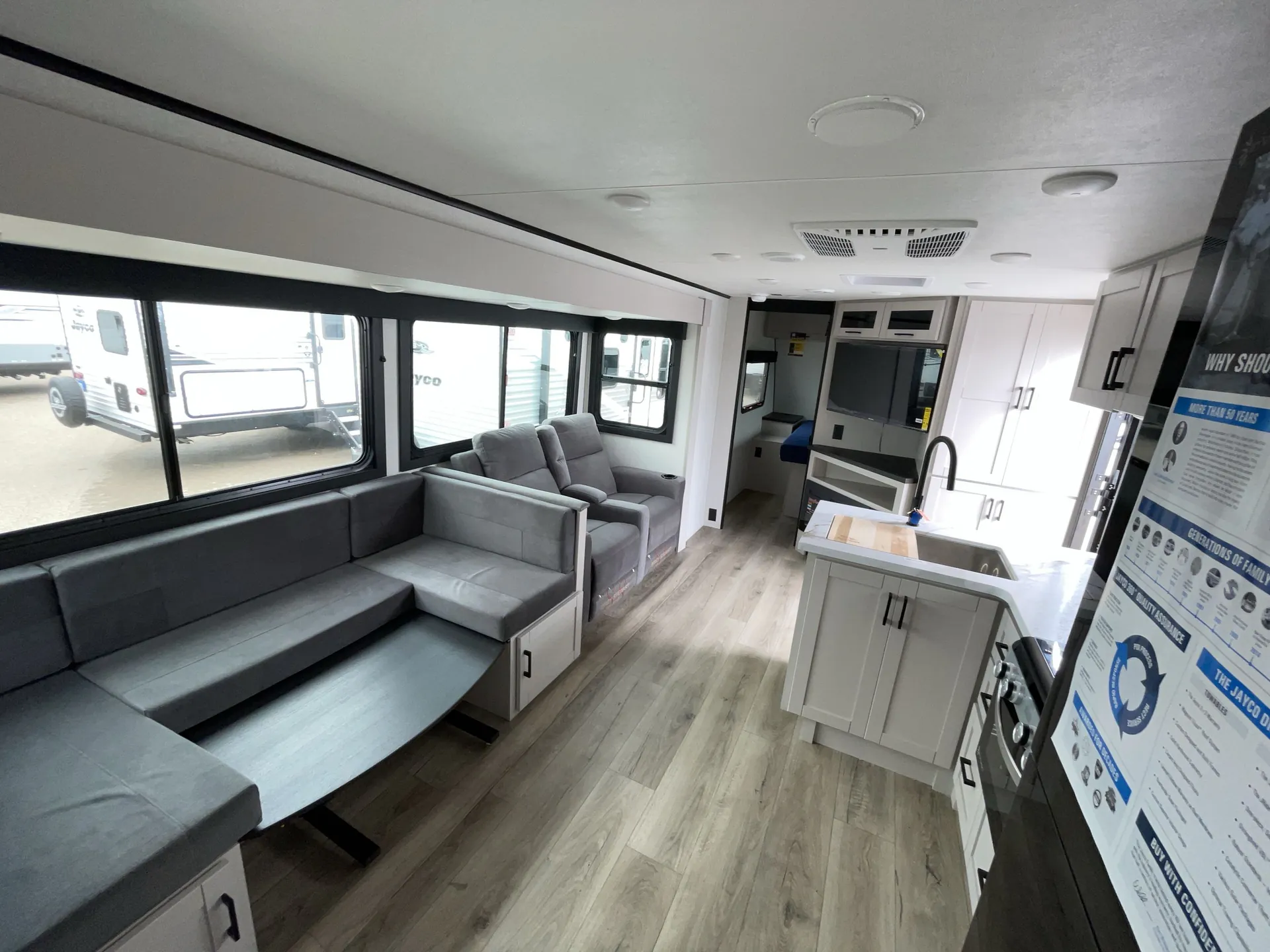 2026 Jayco Jay Feather 28RB — living area main