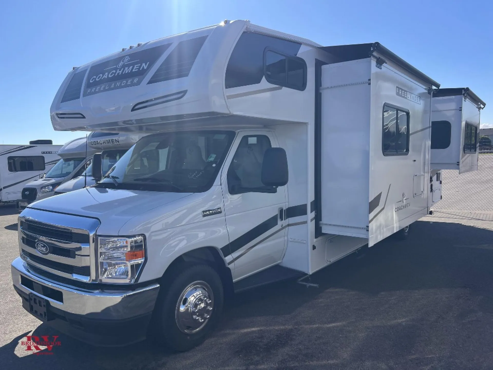 2027 Coachmen Freelander 30KB - Photo 4