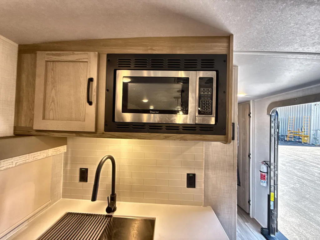 2024 Forest River Flagstaff Super Lite 29RLBS, Photos photo 10