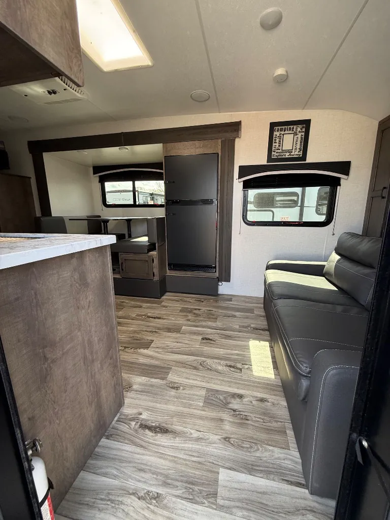 2023 Venture RV Sonic SN211VDB, Photos photo 16