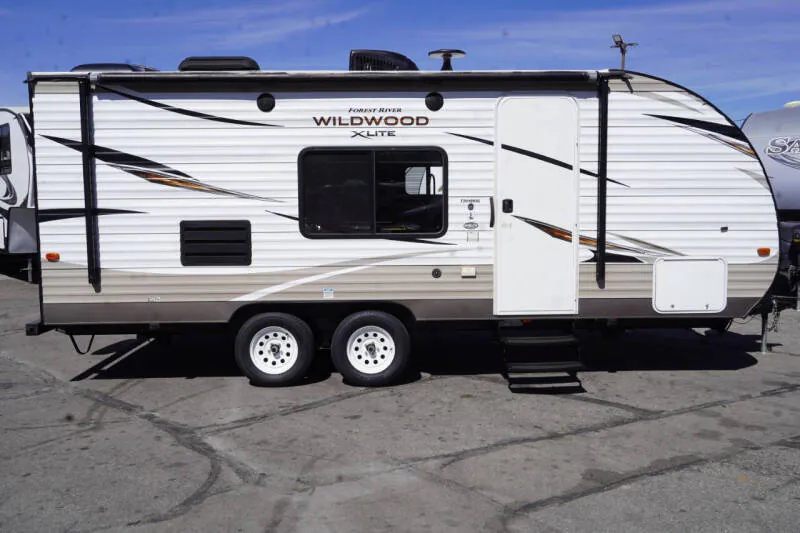 2019 Forest River Wildwood X-Lite 201BHXL - Photo 3