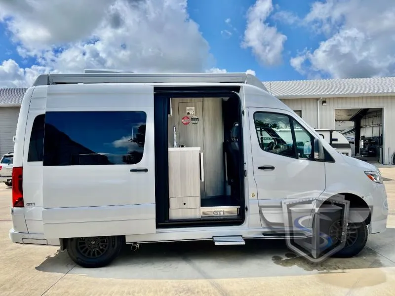 2025 Tiffin GT1 19AG - Photo 3