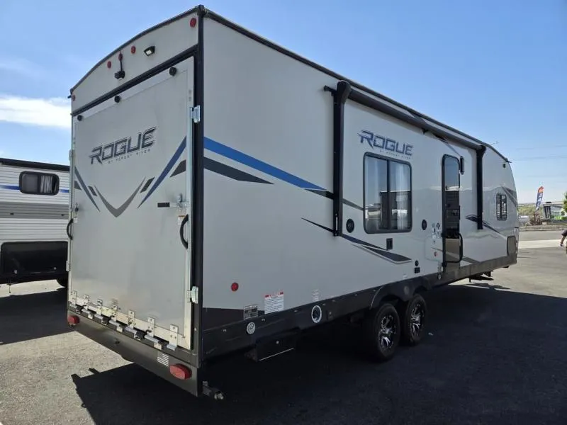 2022 Forest River Vengeance Rogue 26V - Photo 4