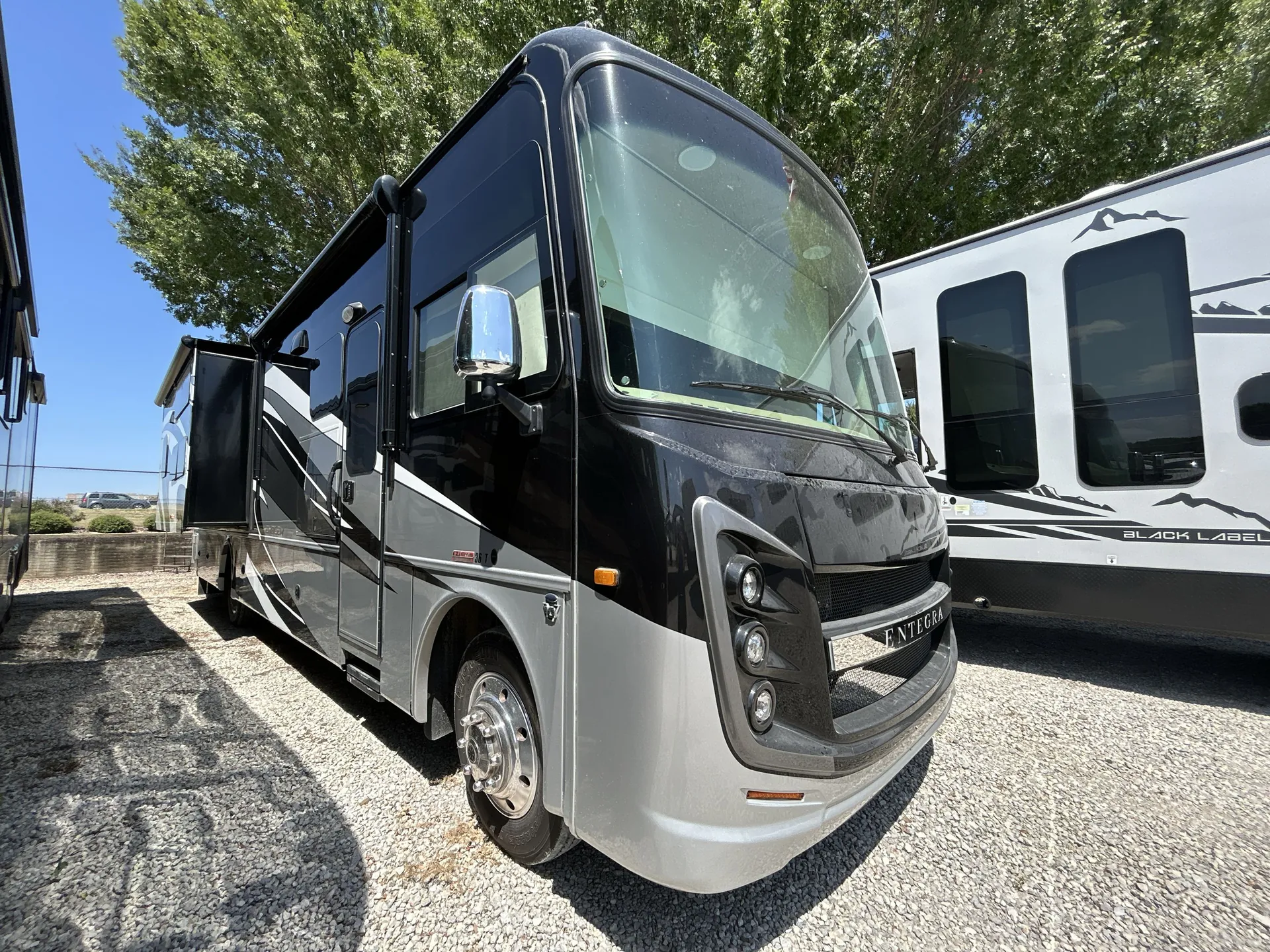 2020 Entegra Coach Emblem 36T - Photo 2