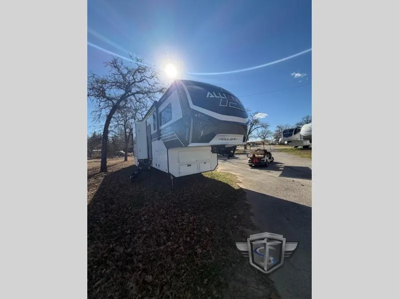 2026 Alliance RV Valor 40V13 - Photo 2