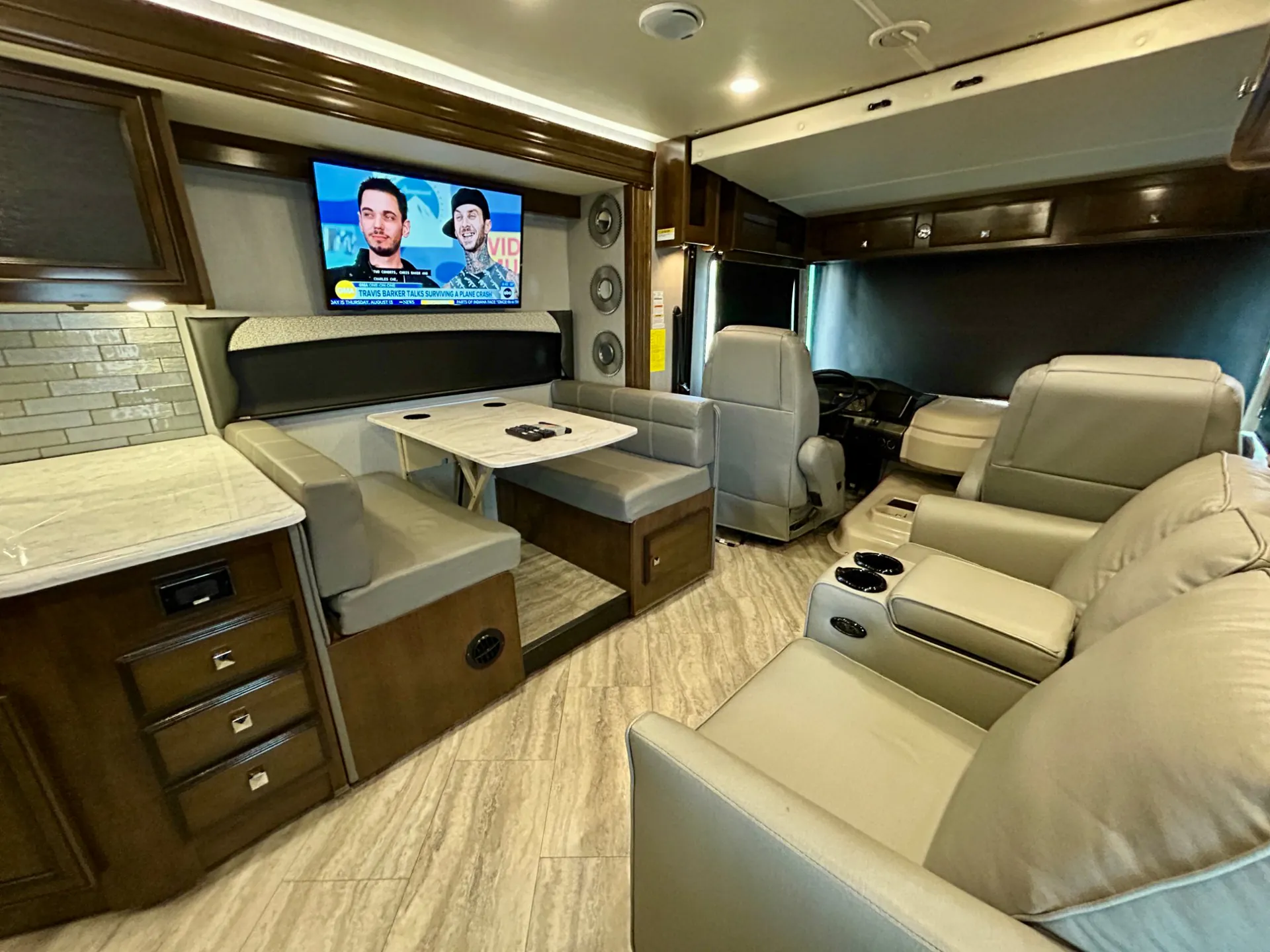 2020 Fleetwood Fortis 33HB - Photo 3