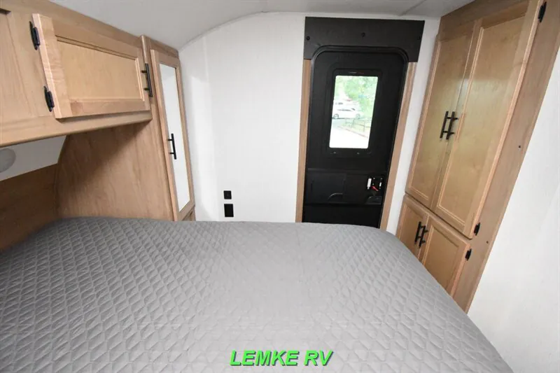 2023 Forest River Cherokee Wolf Den 306MM, Photos photo 22