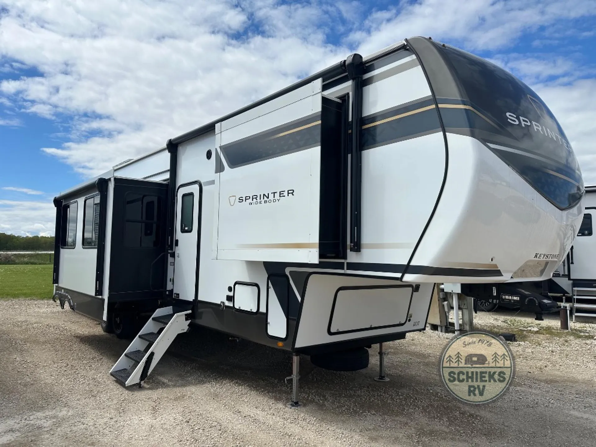 2026 Keystone Sprinter 3980FBS - Photo 2