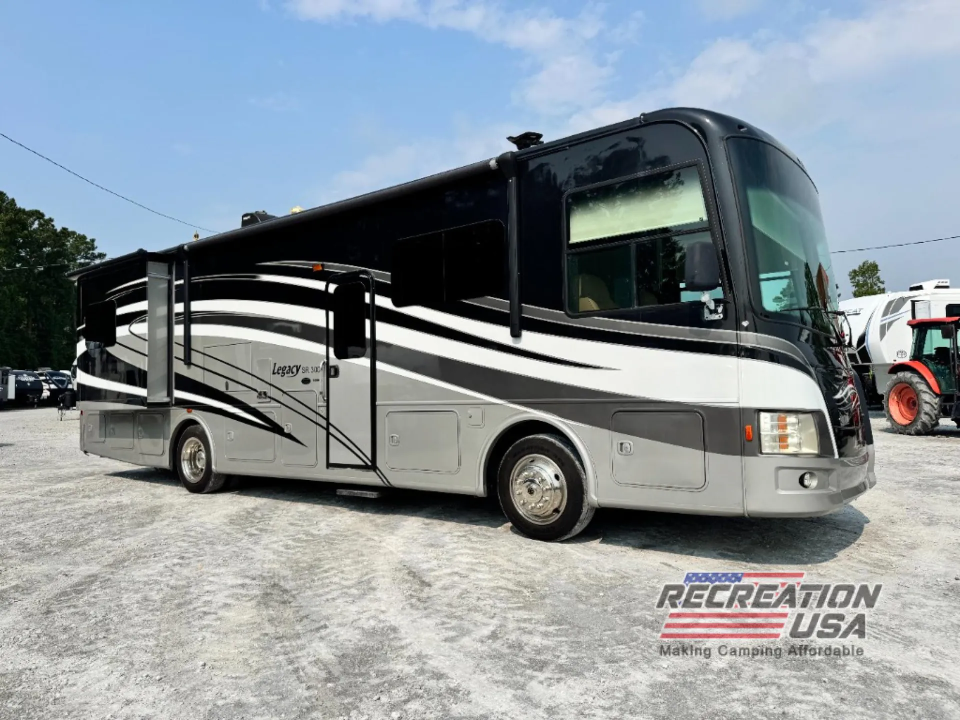 2014 Forest River Legacy 340BH - Photo 2