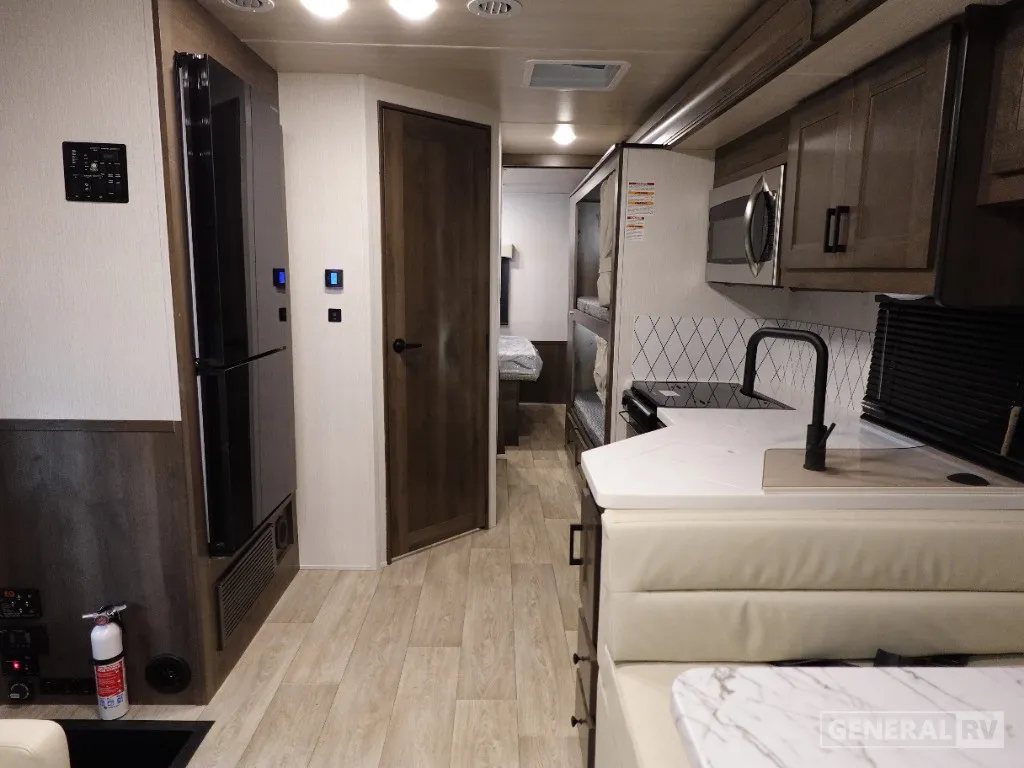 2026 Nexus Rebel 35R - Photo 3