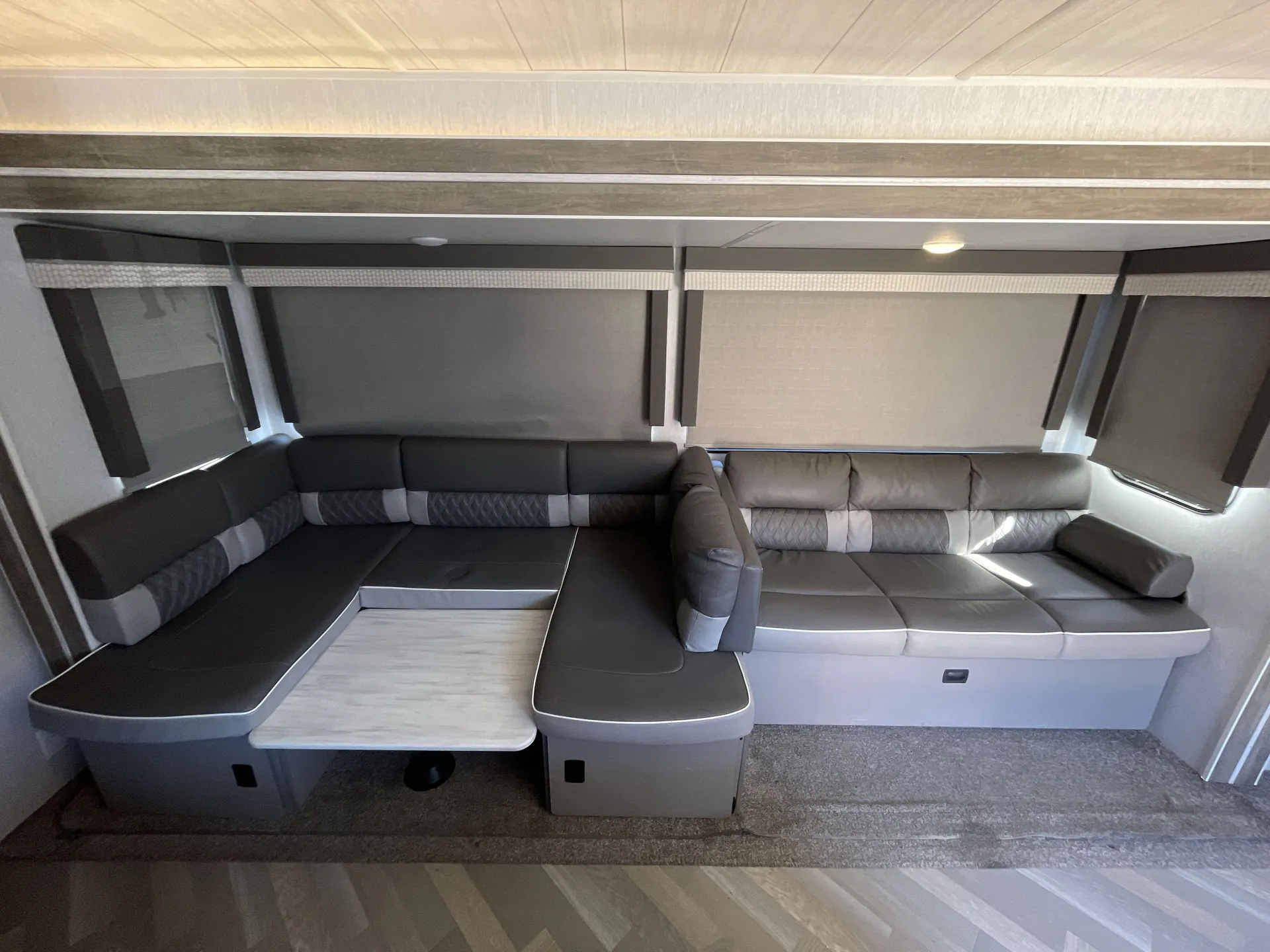 2022 Forest River Wildwood 29VBUD — living area main