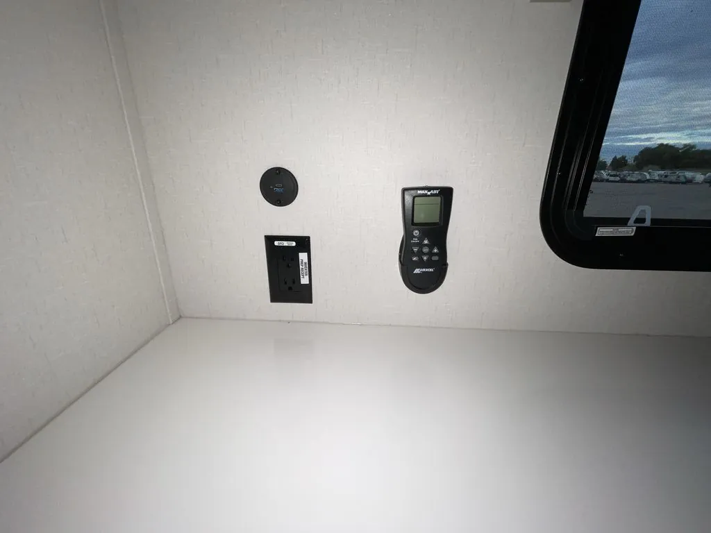 2027 Forest River RV Wolverine 32JF, Photos photo 34