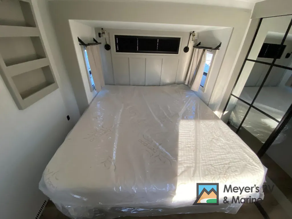 2026 Brinkley Model G 3970, Photos photo 29