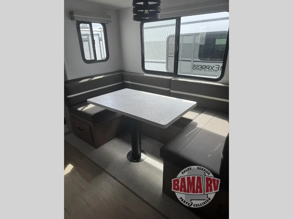 2026 Coachmen Freedom Express Ultra Lite 258BHS, Photos photo 14