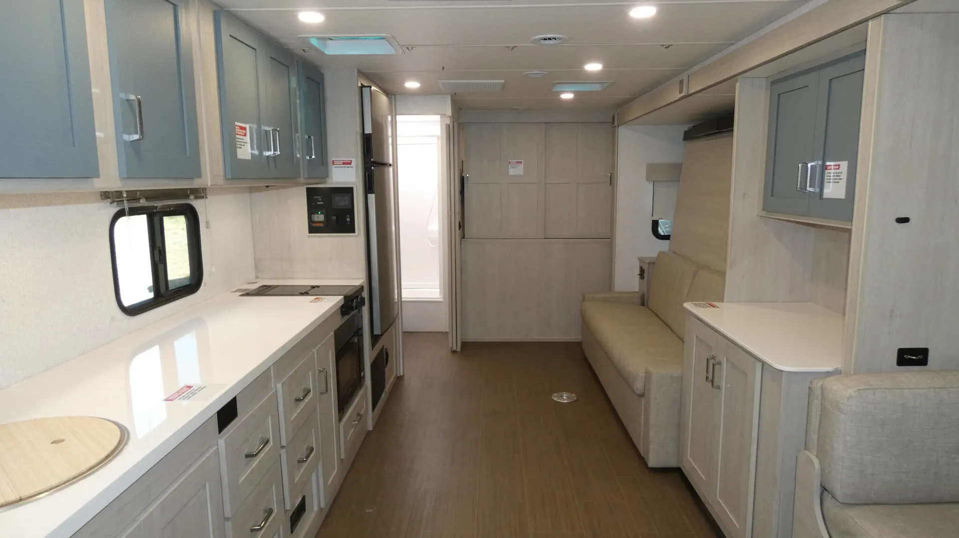 2026 Winnebago Sunflyer 28MB - Photo 3