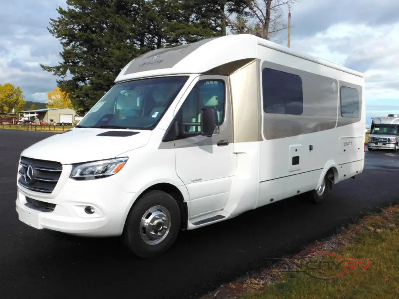 2026 Leisure Travel Unity U24TB - Photo 2
