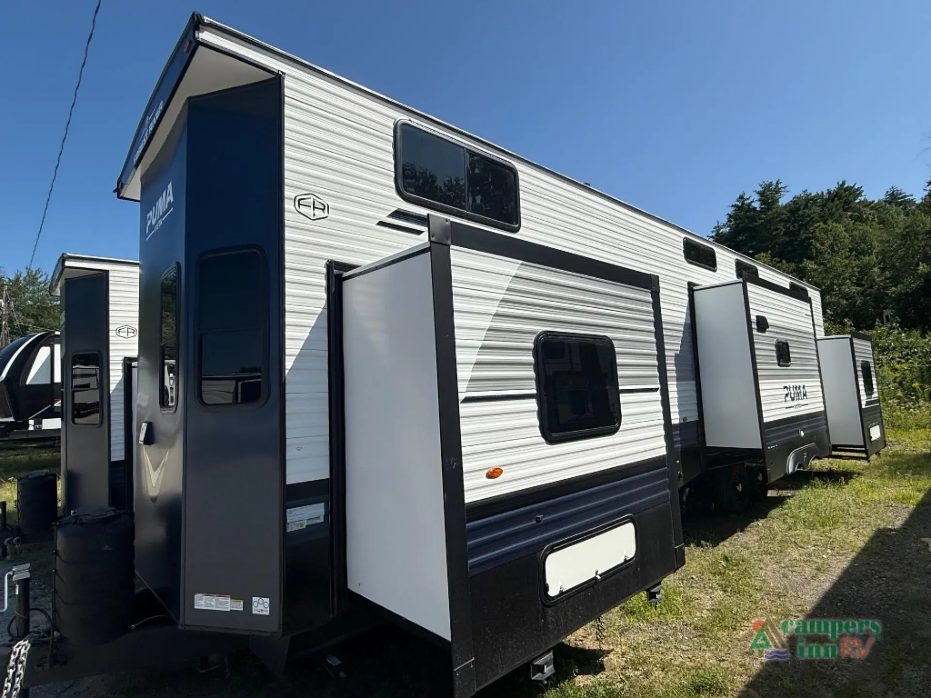 2027 Forest River Puma Vista 421LFT — Photo 5