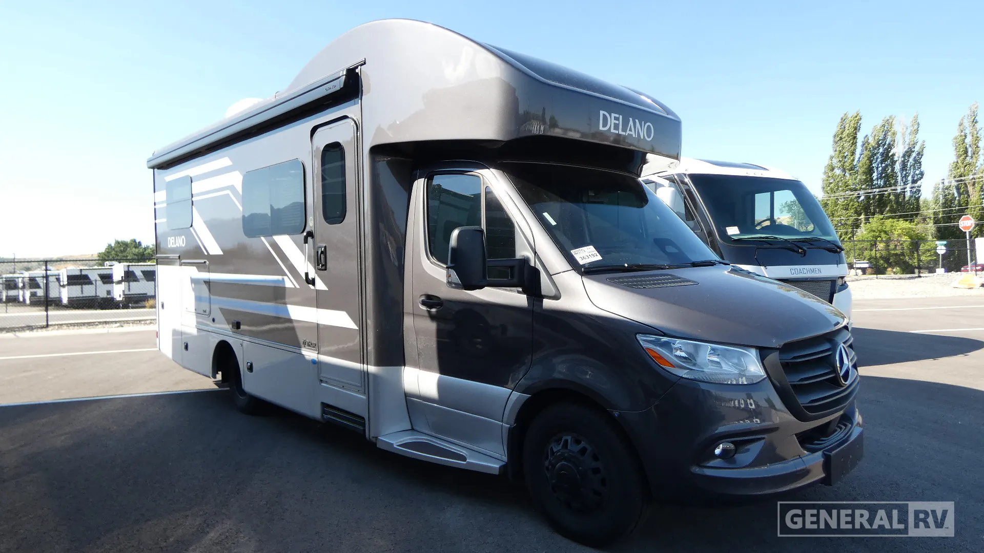 2025 Thor Motor Coach Delano 24XL - Photo 2