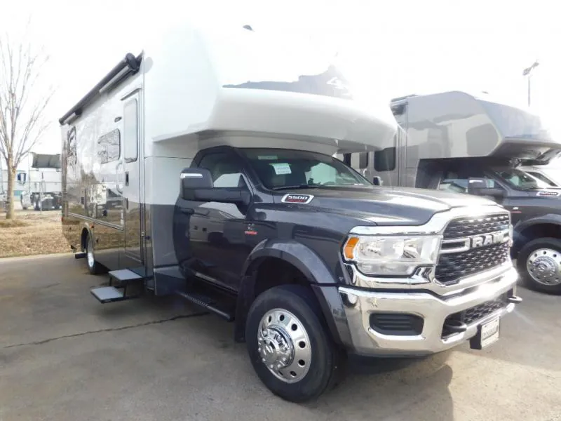 2025 Dynamax Corp Isata 5 Series 28SS - Photo 2