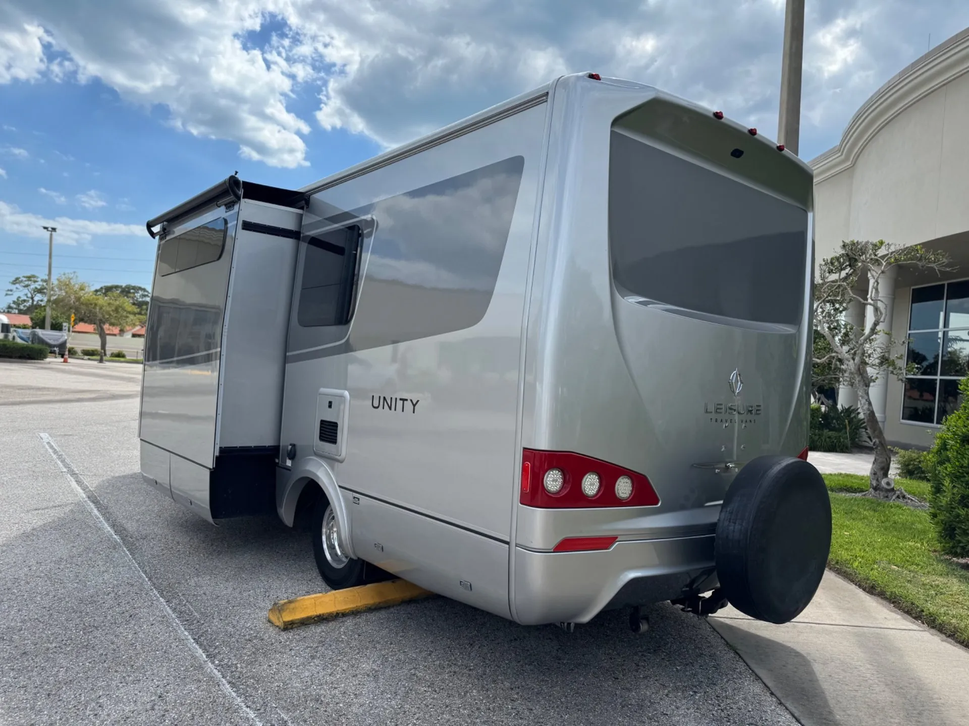 2020 Leisure Travel Vans Unity MB - Photo 3