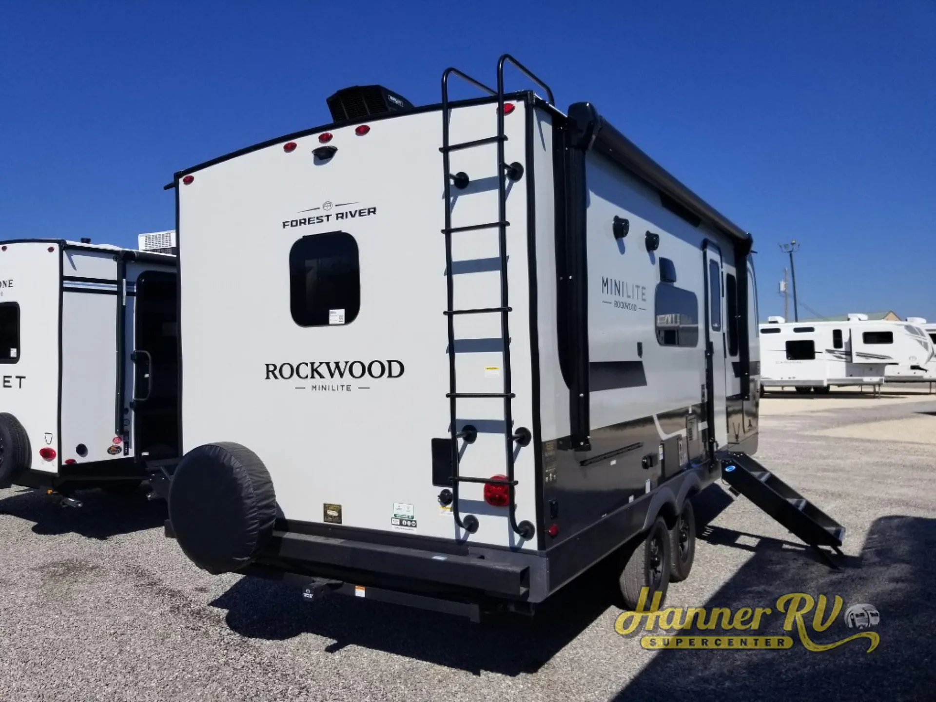 2026 Forest River Rockwood Mini Lite 2214S — Photo 6