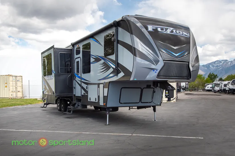 2016 Keystone Fuzion 371 - Main photo
