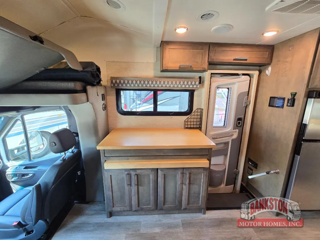 2023 Tiffin Wayfarer 25 JW, Photos photo 15