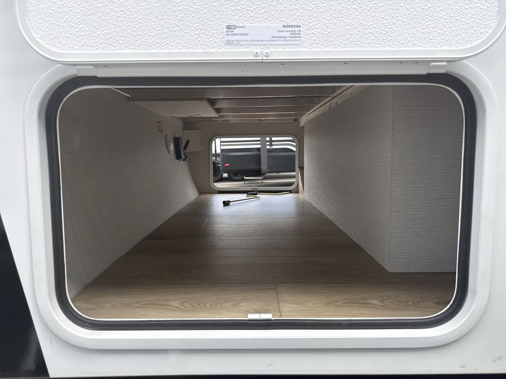 2027 Winnebago Micro Minnie 2108DS, Photos photo 22