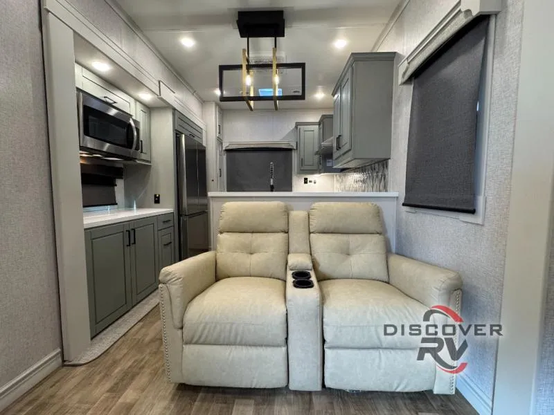 2024 Redwood RV Redwood 4001LK - Photo 4