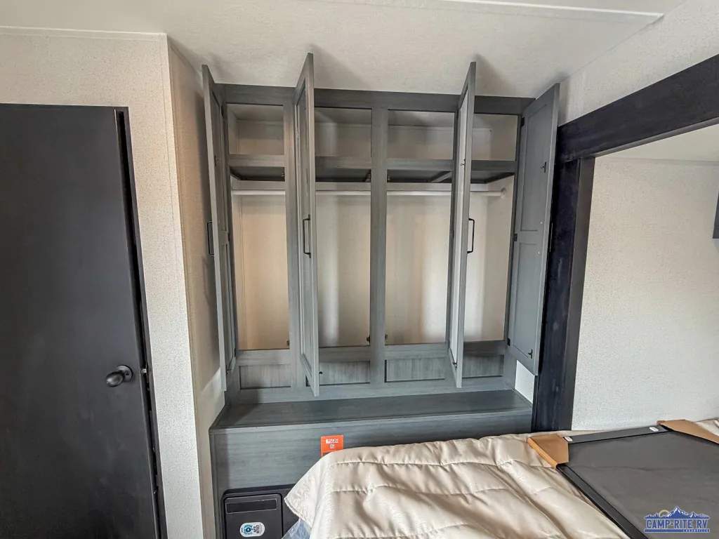 2027 Forest River Puma Vista 39FKL, Photos photo 8