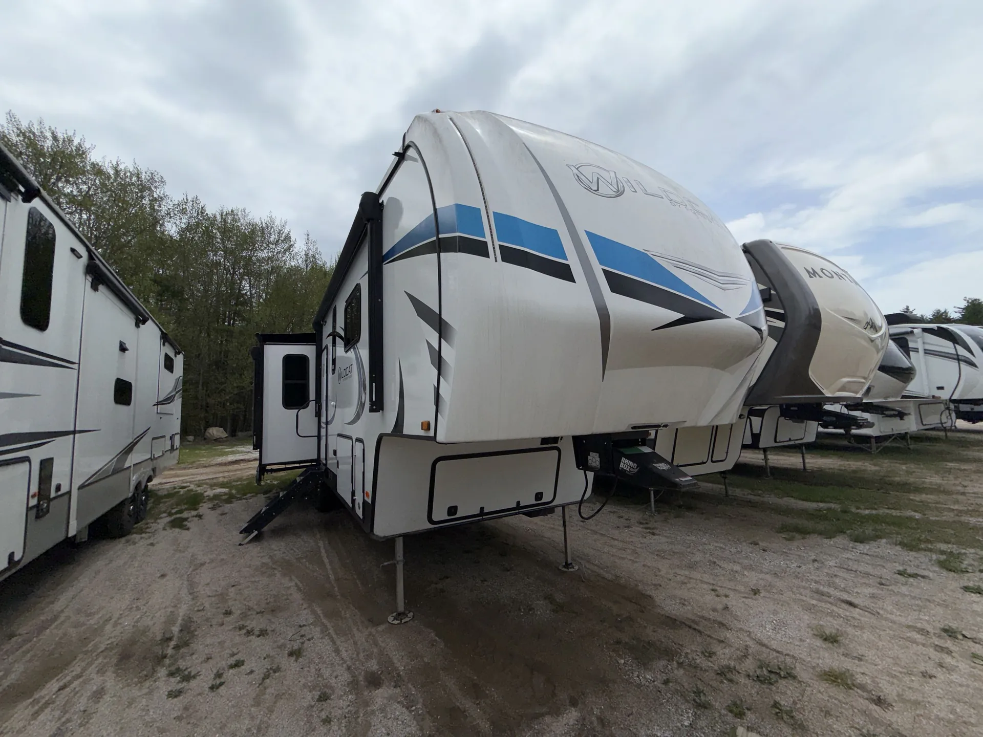 2021 Forest River Wildcat 336RLS - Photo 2