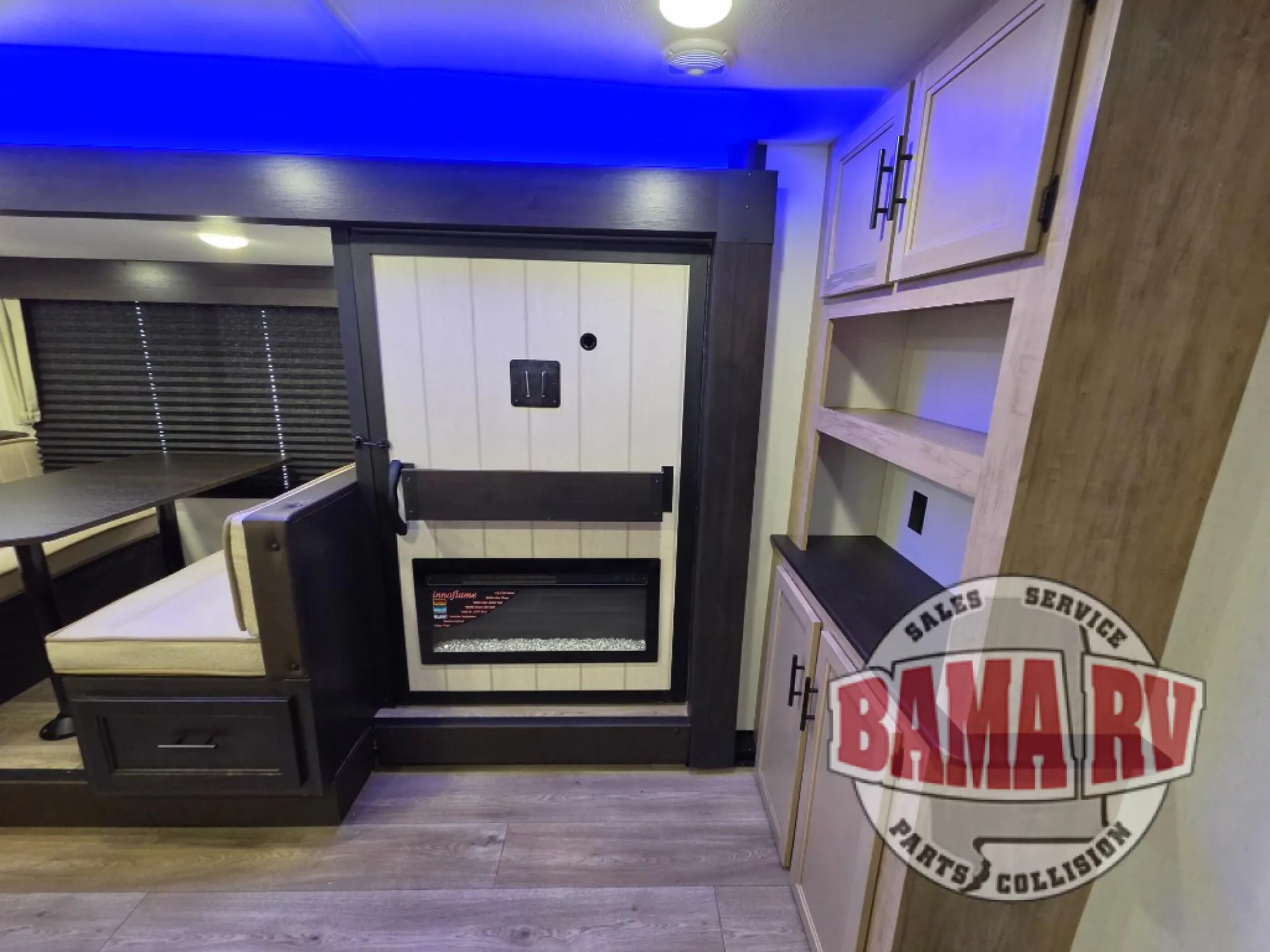 2027 Forest River Cherokee Grey Wolf 26SS — Photo 5