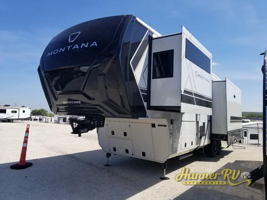 2026 Keystone Montana 3100RL - Photo 4