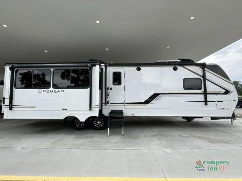 2026 Keystone Cougar Half-Ton 33RLI - Photo 3