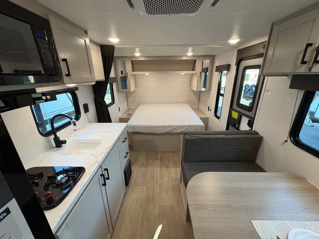 2027 Jayco Jay Flight 175FQ, Photos photo 19
