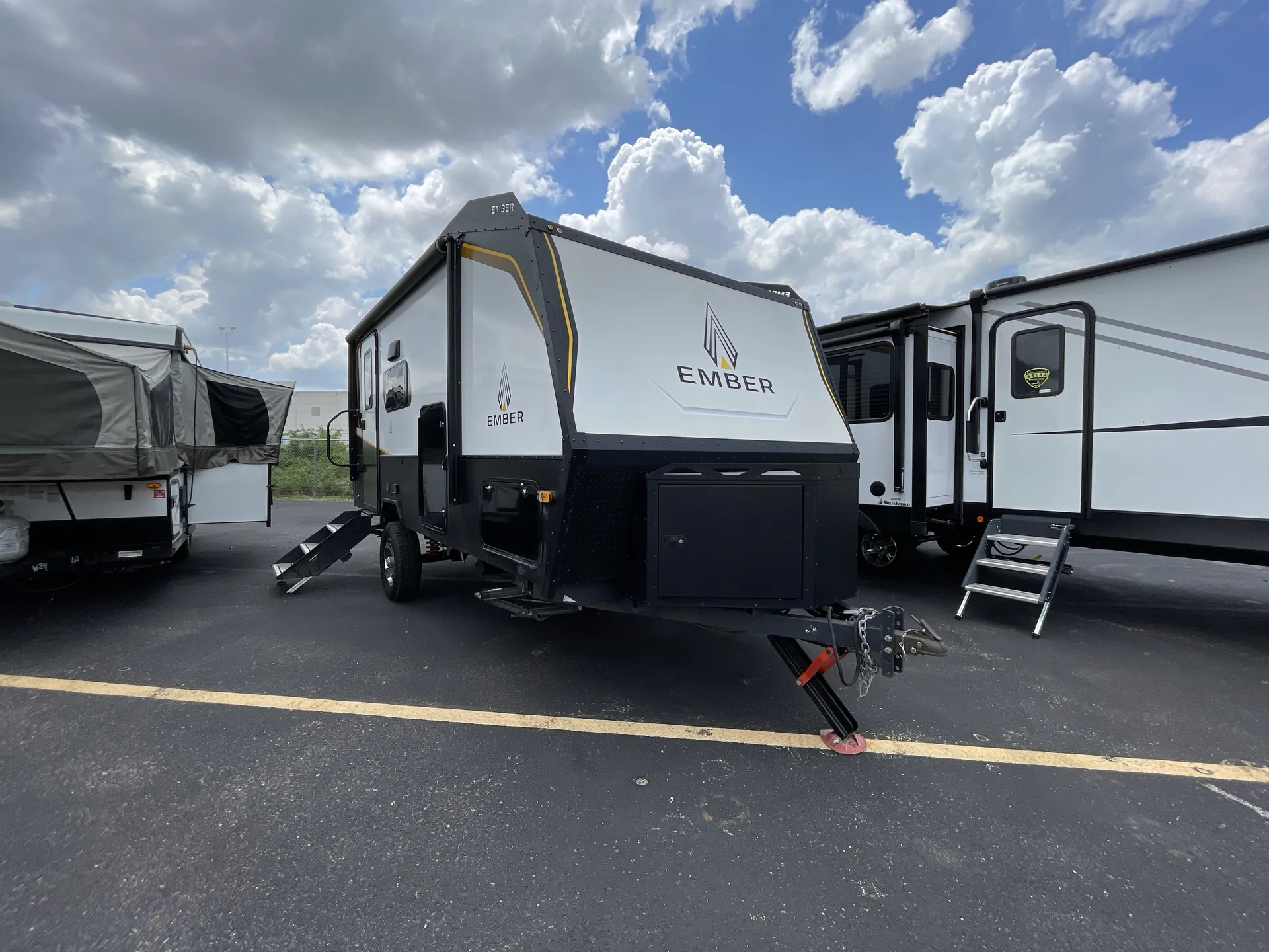 2022 Ember RV Overland 171FB - Photo 2
