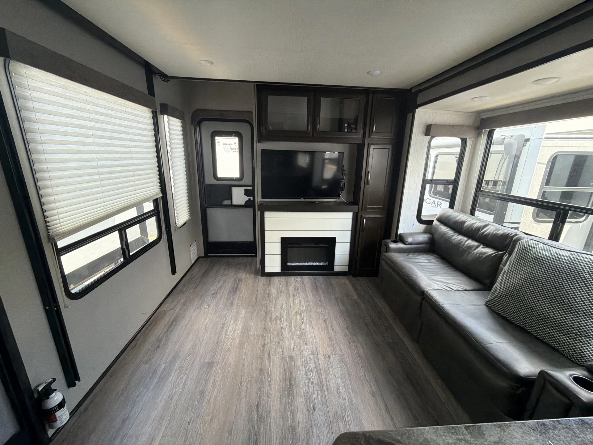 2021 Grand Design Momentum G-Class 29GO — living area main