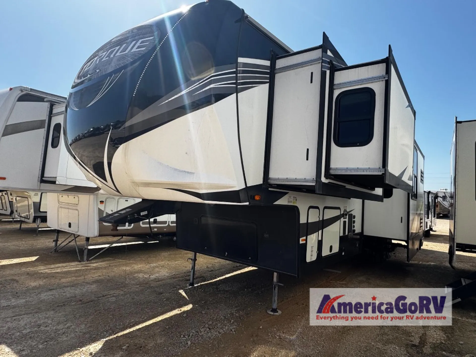 2020 Heartland Torque TQ 373 - Photo 3