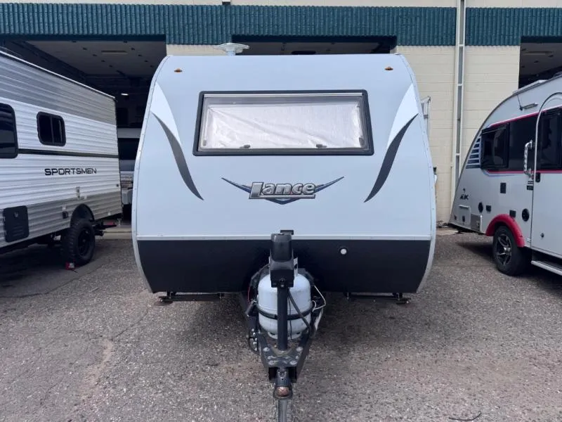 2015 Lance Lance Travel Trailers Used    1575 - Photo 2