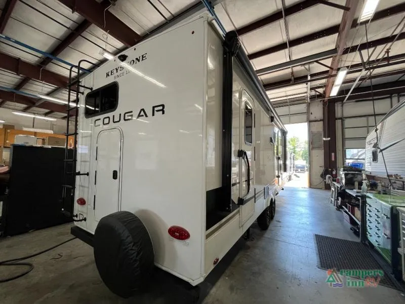 2027 Keystone RV Cougar Half-Ton 28BHS - Photo 4