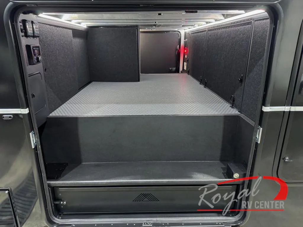 2026 Brinkley Model G 3520, Photos photo 39