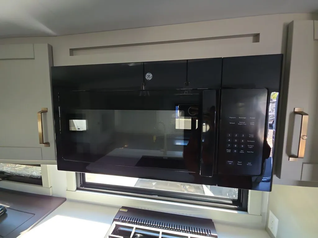 2026 Brinkley Model Z 3610, Photos photo 8
